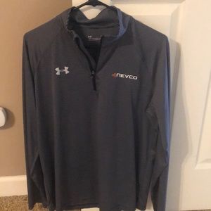 Men’s Under Armour 1/4 Zip pullover (Size Medium)